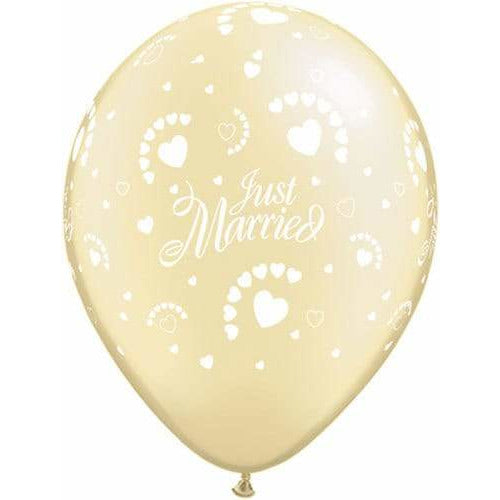 Just Married Hearts Latex Balloons x25
